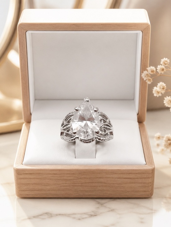 925 Sterling Silver Jewelry - Size. 8 Sterling Silver Pear-Cut Clear CZ Statement Ring